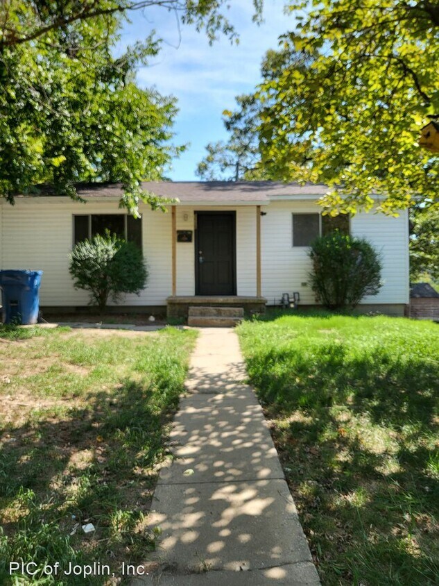 3 br, 1 bath House 3515 Rubyway House Rental in Joplin, MO