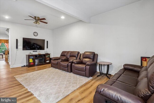 Foto del edificio - 25128 Deerhurst Terrace