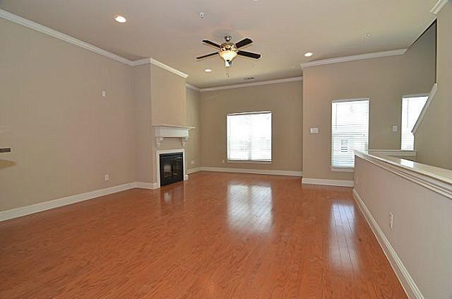 Building Photo - 1620 Carpenter Dr