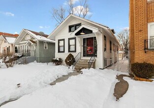 Building Photo - 8950 S Bishop St
