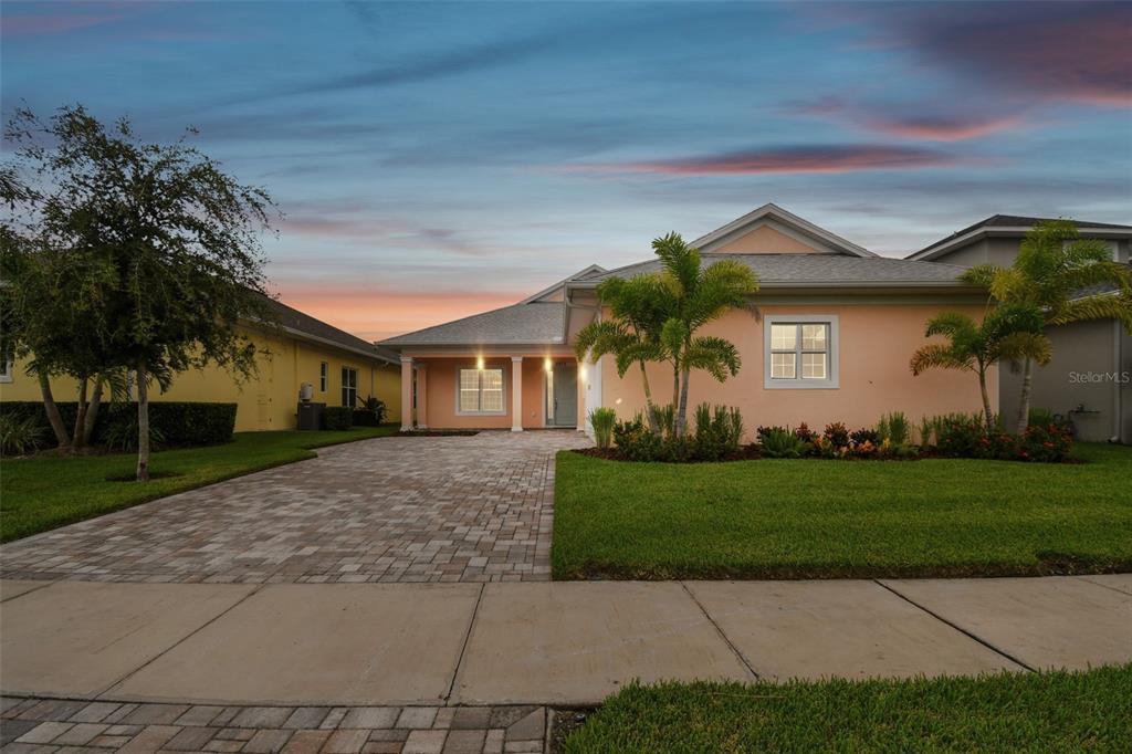 Foto principal - 2973 Breezy Meadows Dr