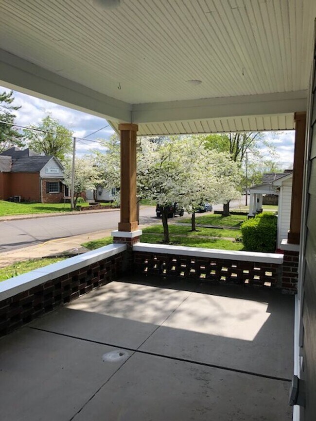 Foto del edificio - 2 bedroom 1 bath newly remodeled home