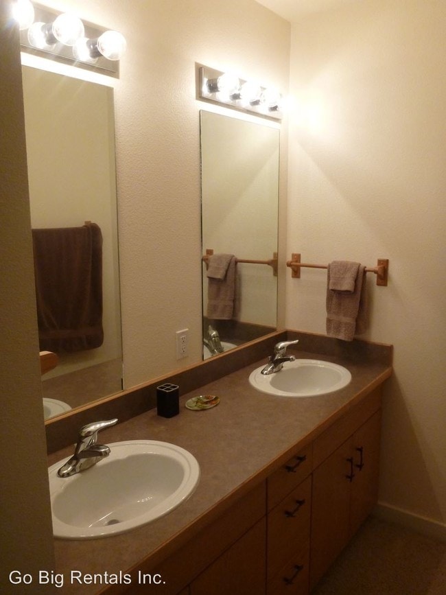 Building Photo - 3 br, 3 bath House - 359 Candlelight Drive