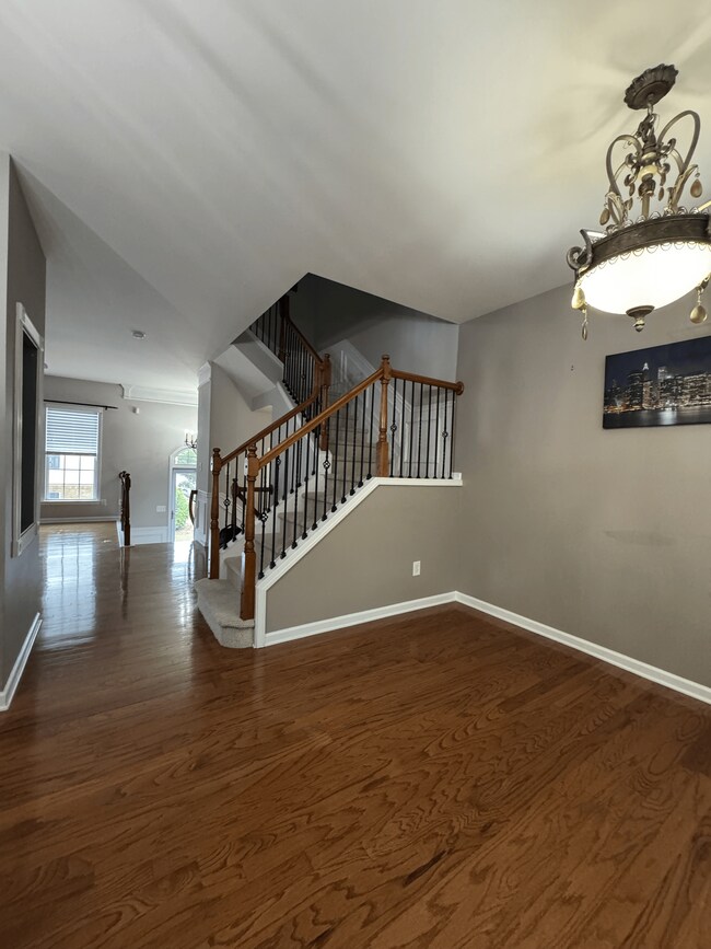 Foto del edificio - 1356 Thornborough Dr