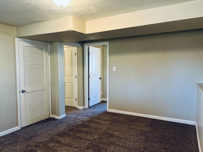 Foto del edificio - 4 Bed / 2 Bath Home with Finished Basement & Fenced Yard – Colorado Springs