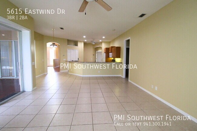 Foto del edificio - 5615 Eastwind Dr