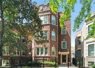Building Photo - 3730 N Marshfield Ave