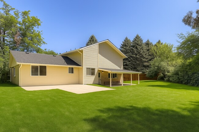 Building Photo - Security Deposit as low as $0 with approve...