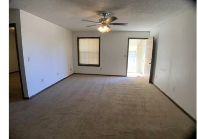 Foto del edificio - 1038 Pine St