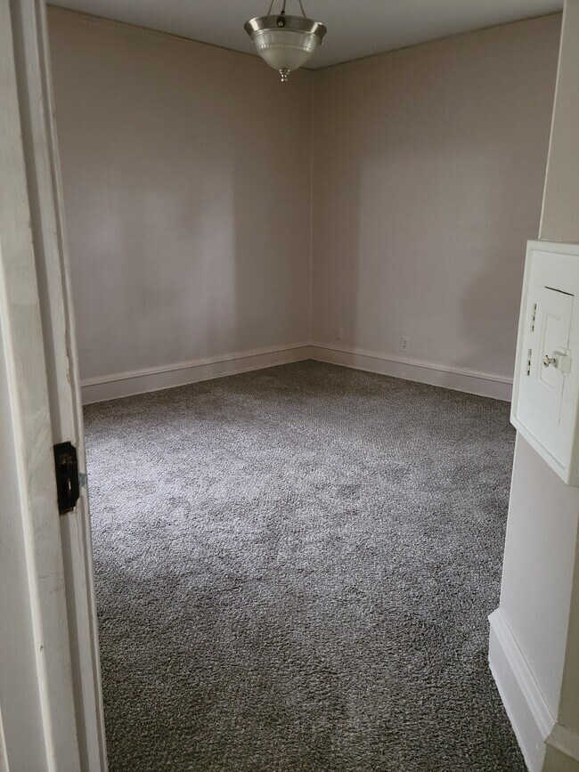 Bedroom 2 - 3731 N Morris Blvd
