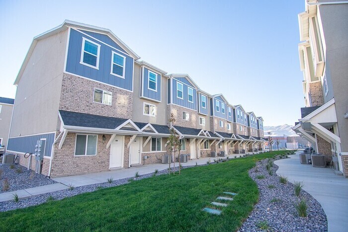 Primary Photo - 8172 N Boulder St
