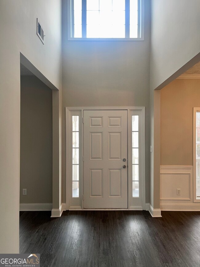 Building Photo - 299 Sheffield Chase