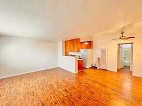 Building Photo - 1656 Arlington Ave