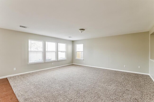 Foto del edificio - 339 Remington Harbor Ct