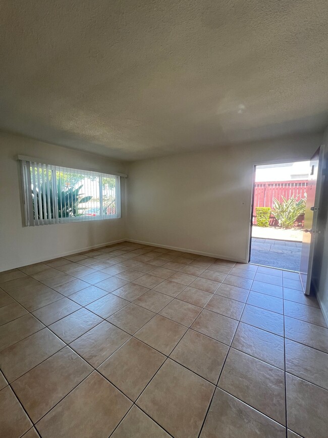 Foto del edificio - 1134 N East St