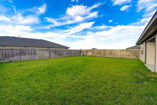Building Photo - 29430 Travis Trace