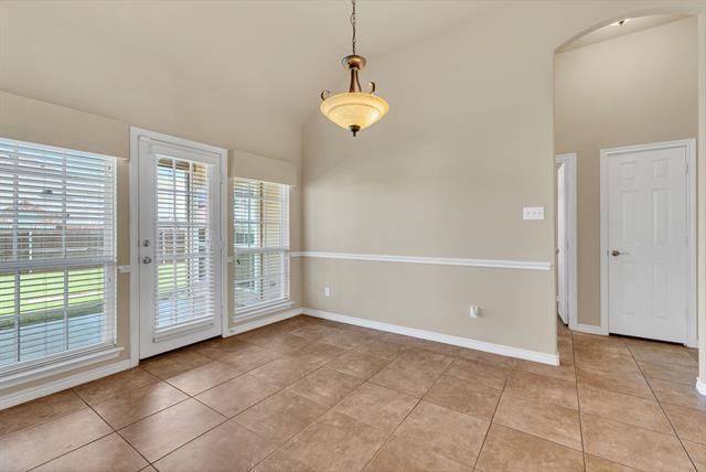 Foto del edificio - 1297 Forest Green Dr