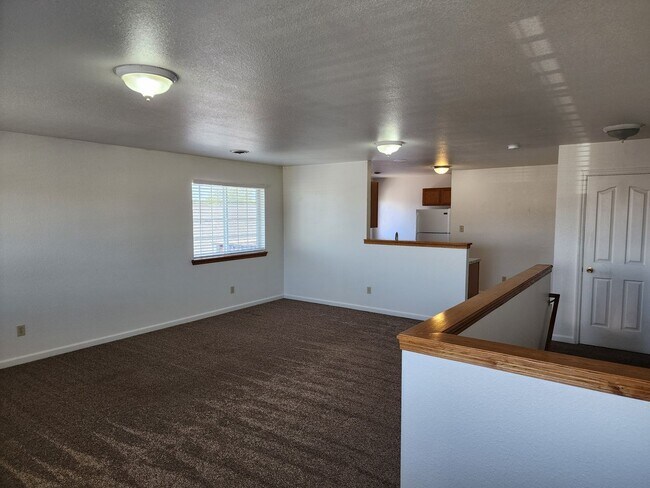 Building Photo - 110 N 11th Ave