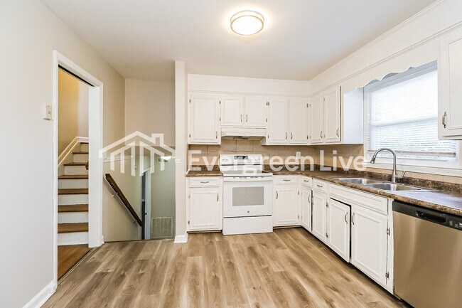 Foto del edificio - 1639 Vancouver Dr