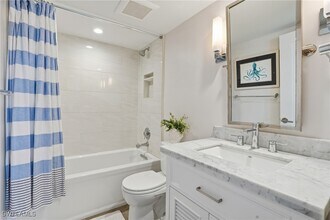 Building Photo - 1300 Gulf Shore Blvd N