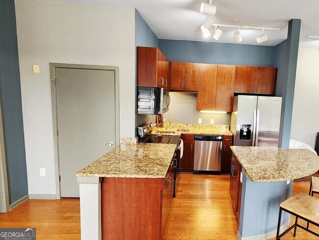 Foto del edificio - 5300 Peachtree Rd