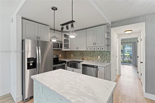 Building Photo - 67 Harwood Crescent