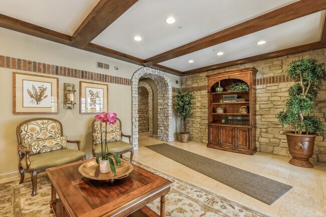 Building Photo - 1800 Amberley Ct