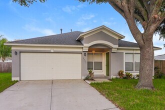 Building Photo - 3007 Summer House Dr