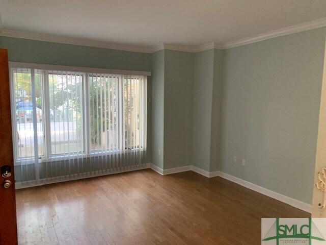 Foto del edificio - 315 E Hall St
