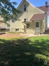 Building Photo - 304 S 20th St
