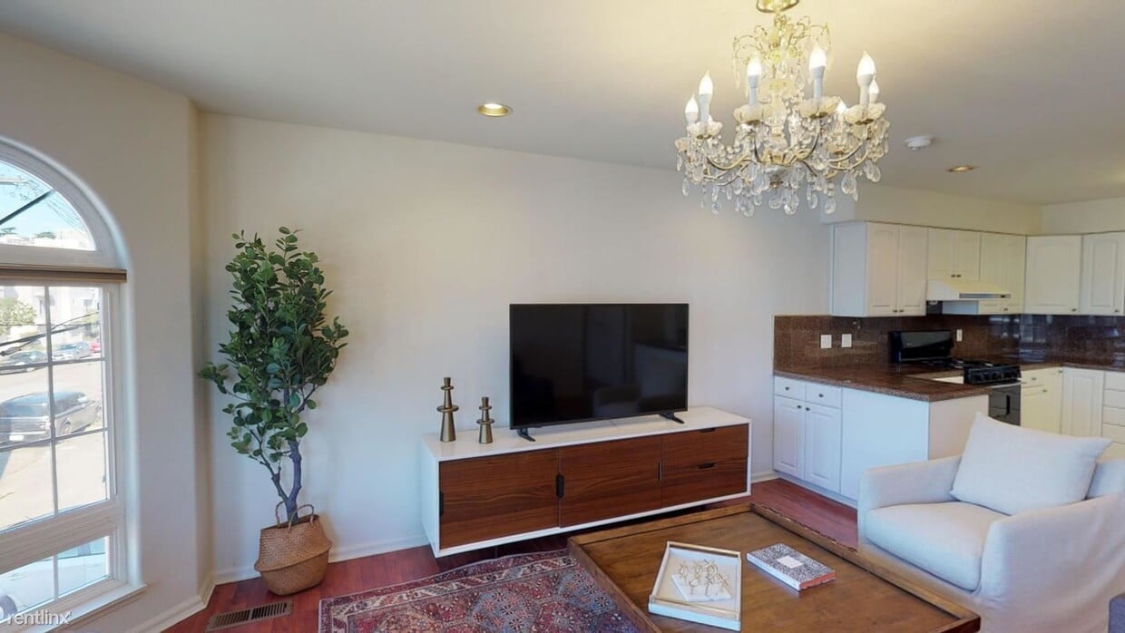 Foto principal - 1 br, 1 bath House - 650 35th Ave Private ...