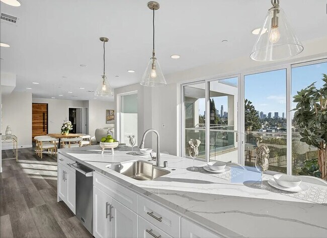 cocina con vistas - 1549 Lucretia Ave