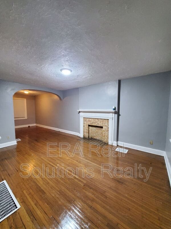 Building Photo - 1577 Cordell Ave
