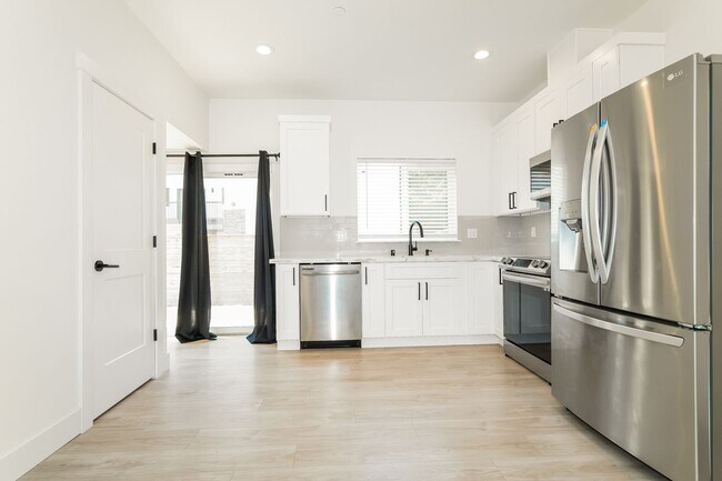 Foto del edificio - 12835 9th Ave SW