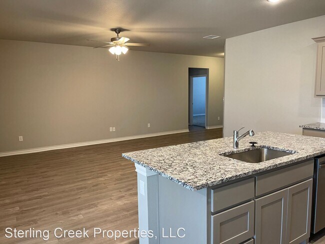 Building Photo - 4 br, 2 bath House - 7811 96th St