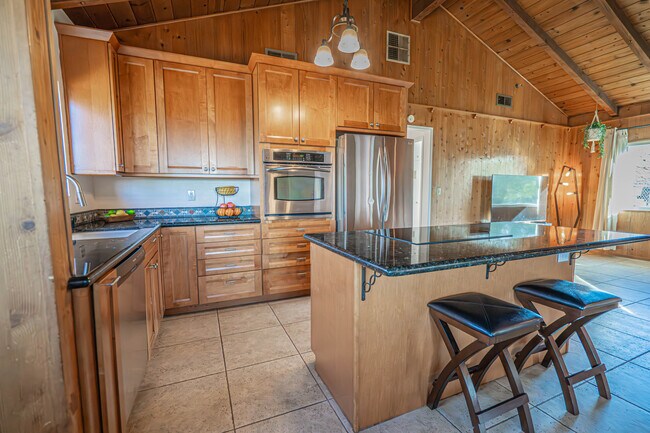 Building Photo - 35315 Glenwall St