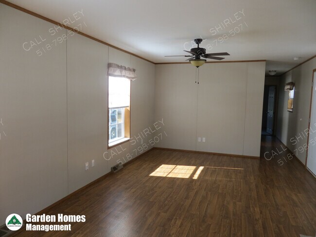 Foto del edificio - 1618 Saratoga Rd