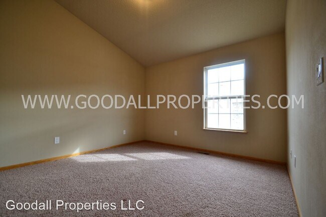 Foto del edificio - 2 br, 2 bath House - 1116 Redstone Ln