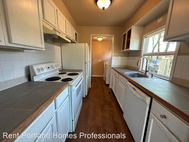 Foto del edificio - 2 br, 1 bath House - 12232 SE Kelly Street