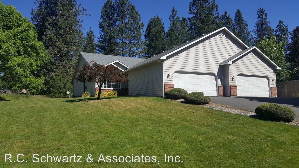 1107 E Hastings Rd, Spokane, WA 99218 Condo for Rent in Spokane, WA