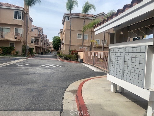 Building Photo - 13967 Lemoli Ave