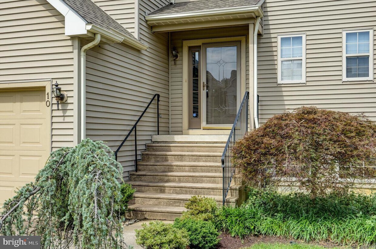 Foto principal - 10 Beechcrop Ct
