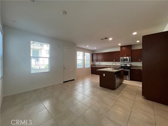 Foto del edificio - 905 N Purple Sage Dr