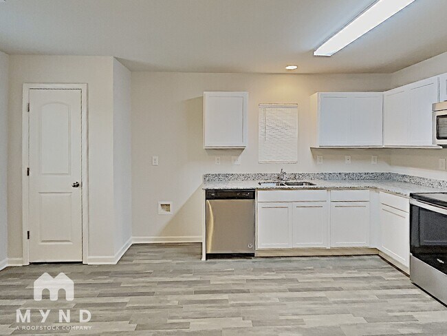 Foto del edificio - 9807 Old Dowd Rd