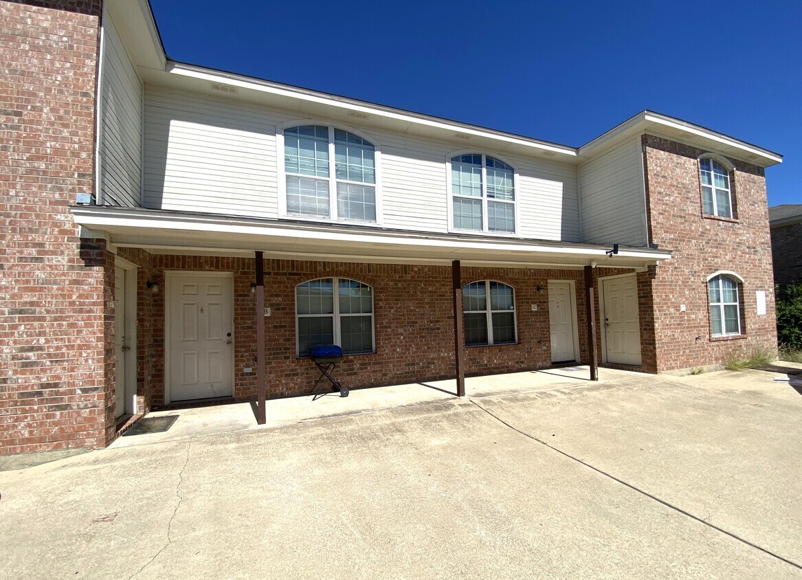 Building Photo - 5703 Allstar Ct