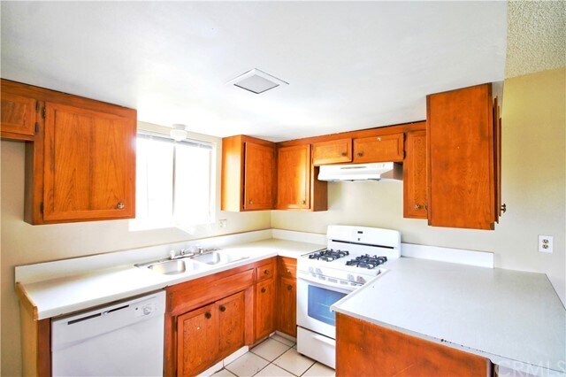 Building Photo - 13807 Boeing St