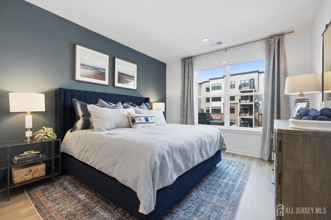 Foto del edificio - 2000 Schindler Dr