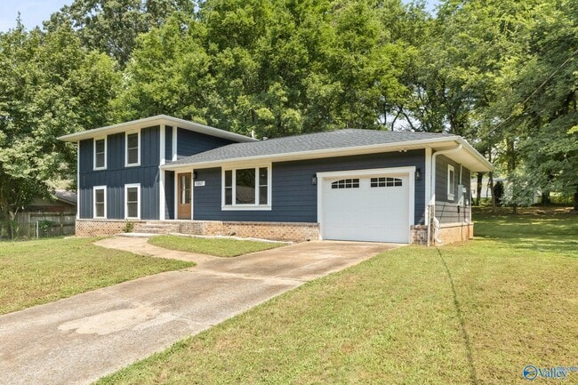 Building Photo - 1007 Cardinal Ave