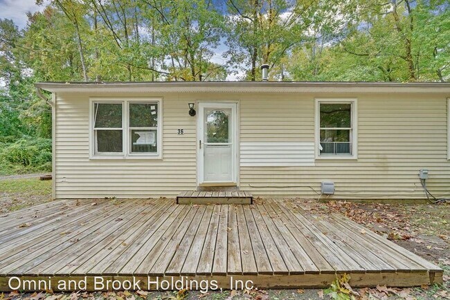 Building Photo - 3 br, 1 bath House - 36 Maple