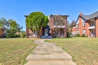 Building Photo - 1417 NW 17th St